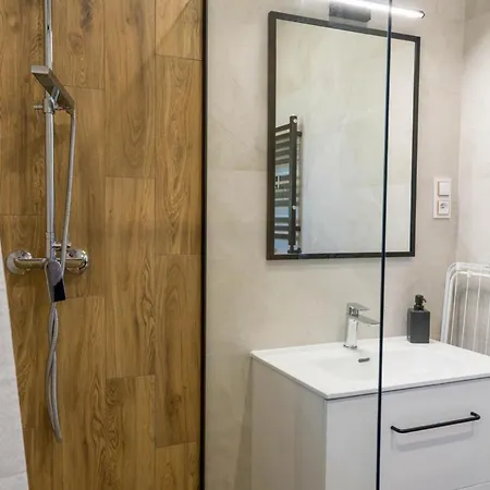 Blisko Natury Jacuzzi & Sauna شقة بيش